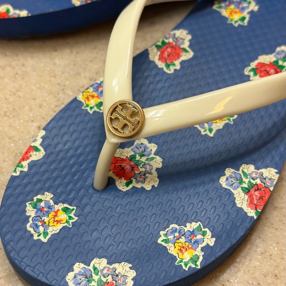 Tory Burch Flip Flops 7